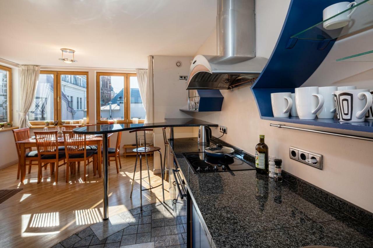 Old Riga Aldaru Street 2 Level Apartment With Terrace 외부 사진